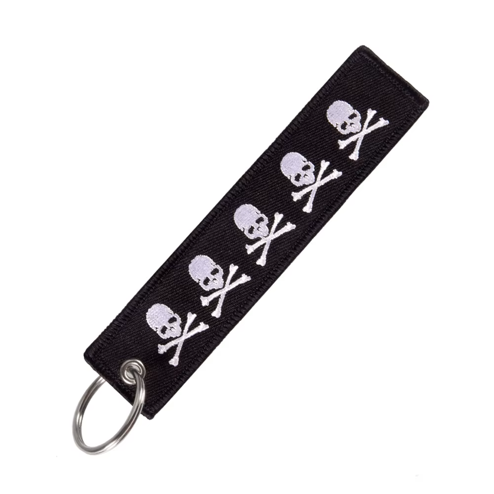 5 Skulls - Keychain