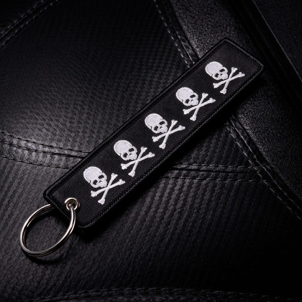 5 Skulls - Keychain