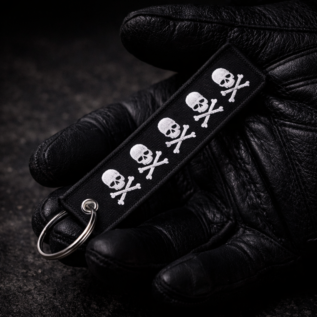 5 Skulls - Keychain